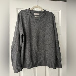 Everlane Men's Recycled Cashmere Merino blend dark grey sweater - L